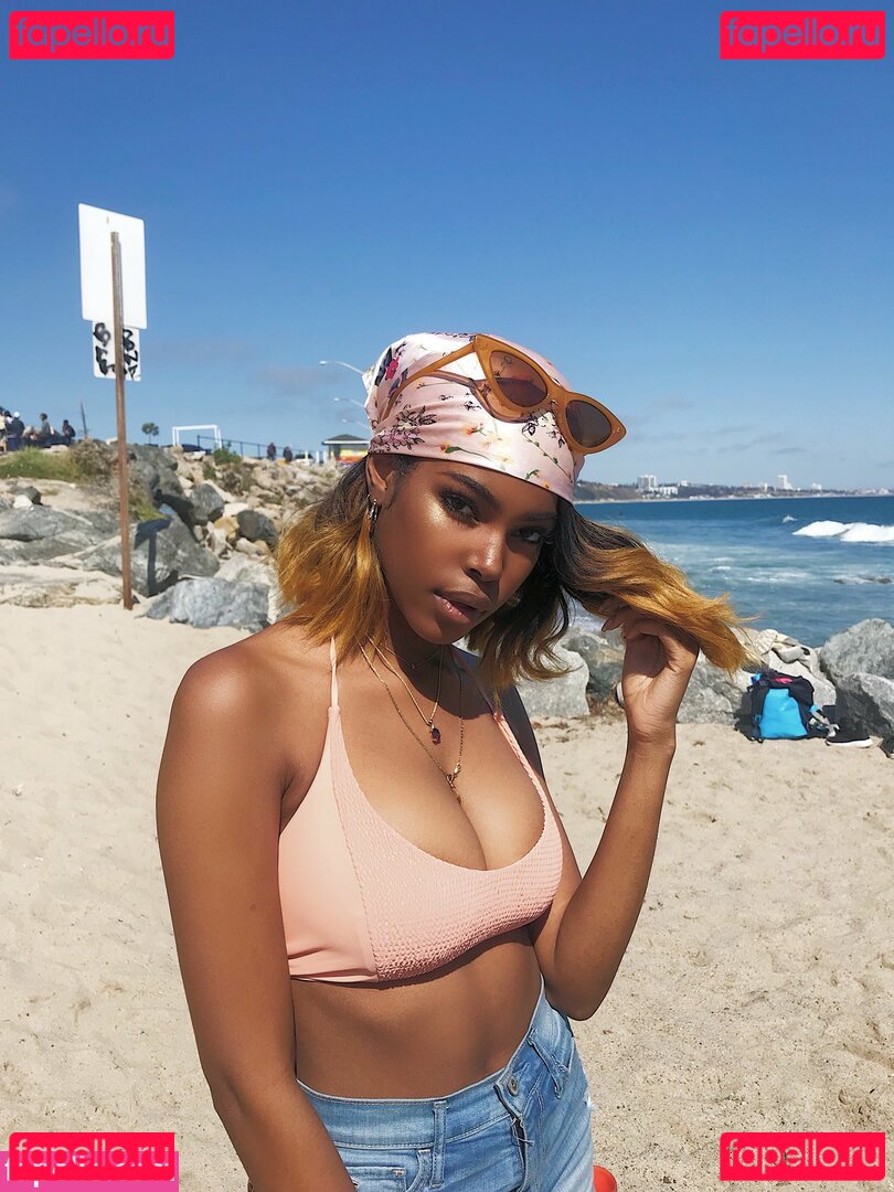 Diamond White Nude Onlyfans Photo 20