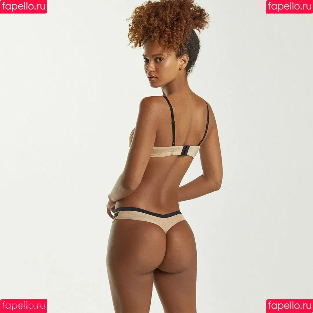 Juliana Nalu Onlyfans Photo Gallery 