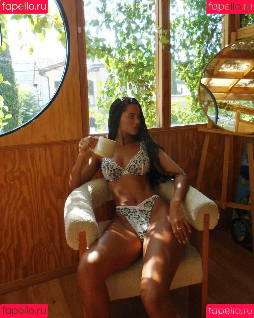 Juliana Nalu Onlyfans Photo Gallery 