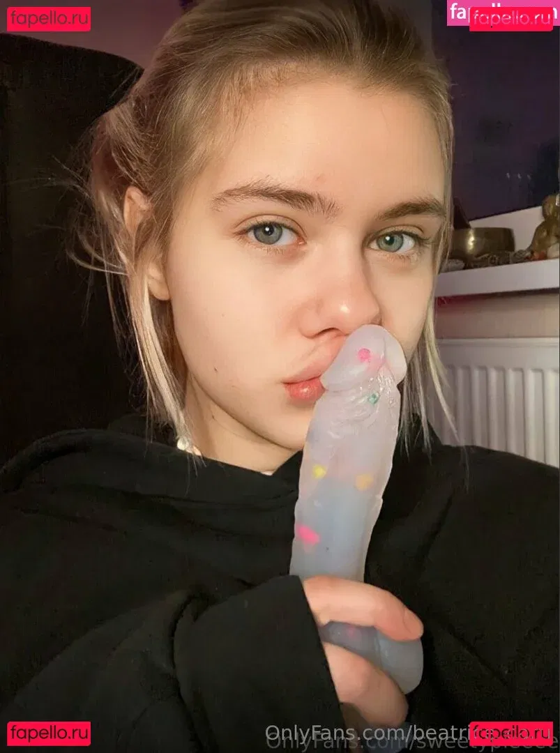 beatrice_carti Onlyfans Photo Gallery 