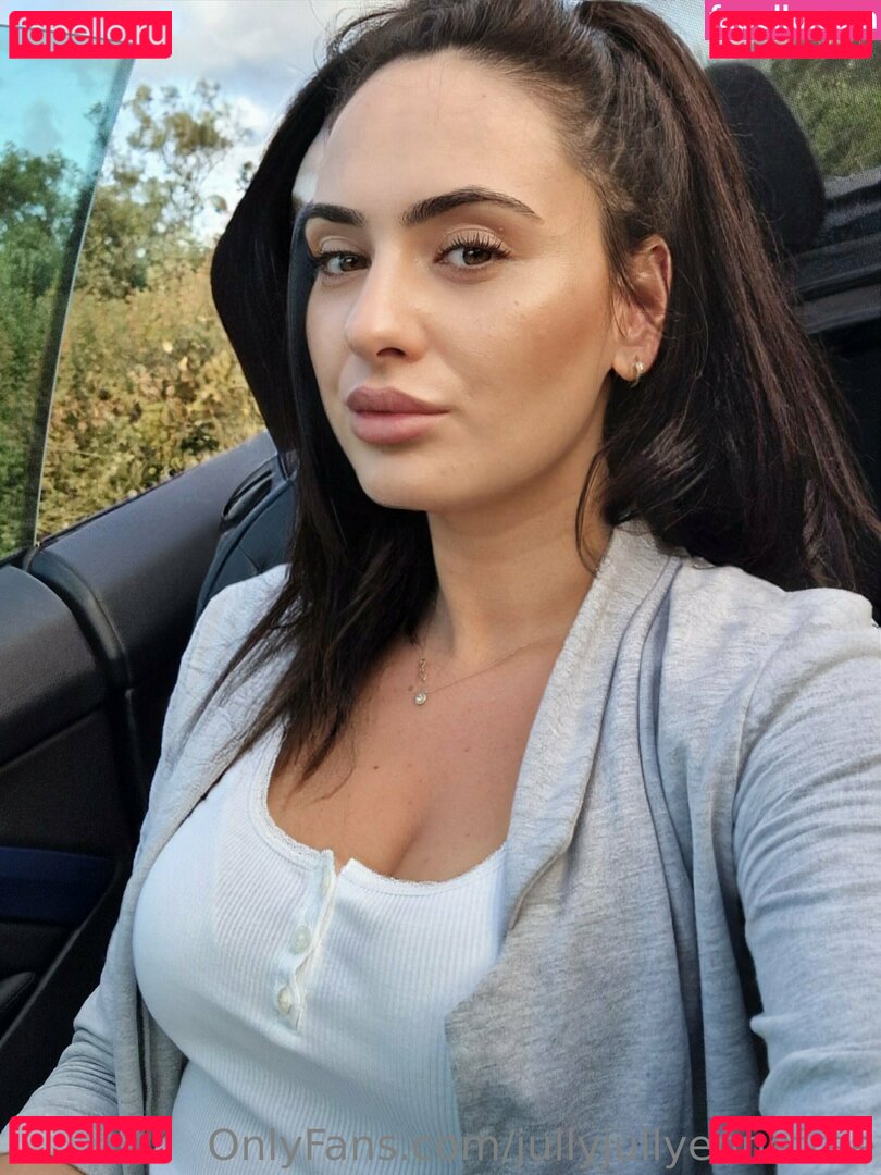 jullyjullyennefree Nude Onlyfans Photo 16