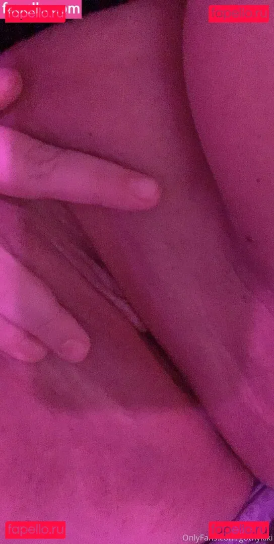 gothykiki Onlyfans Photo Gallery 