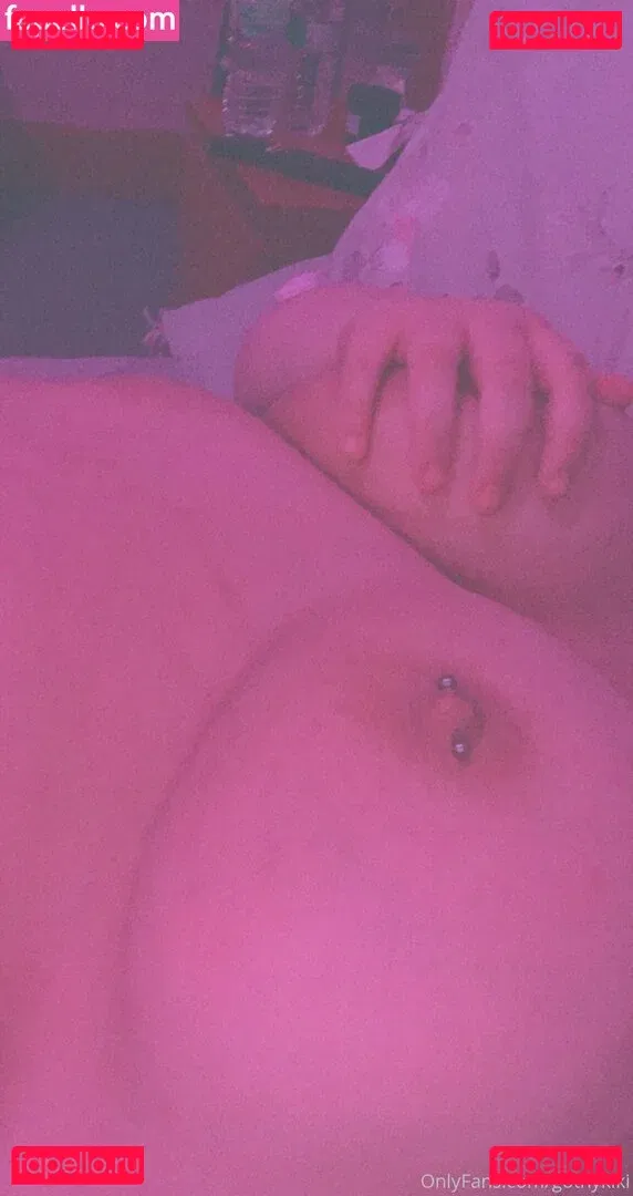 gothykiki Onlyfans Photo Gallery 