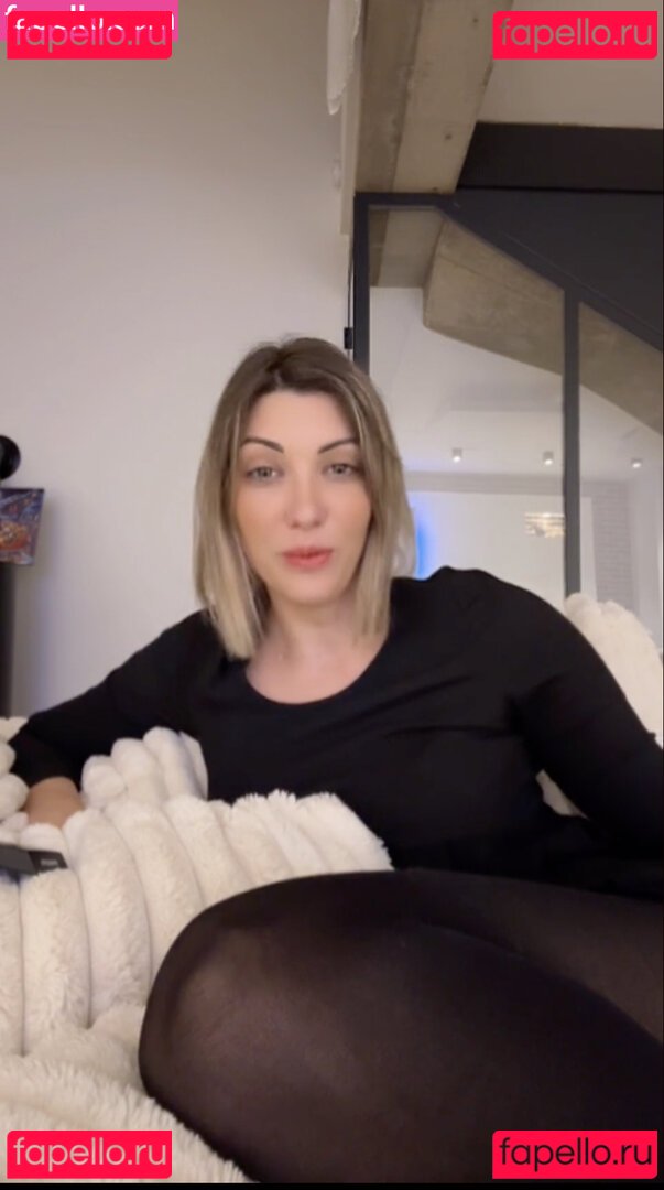 Jolyemilyyy Nude Onlyfans Photo 16