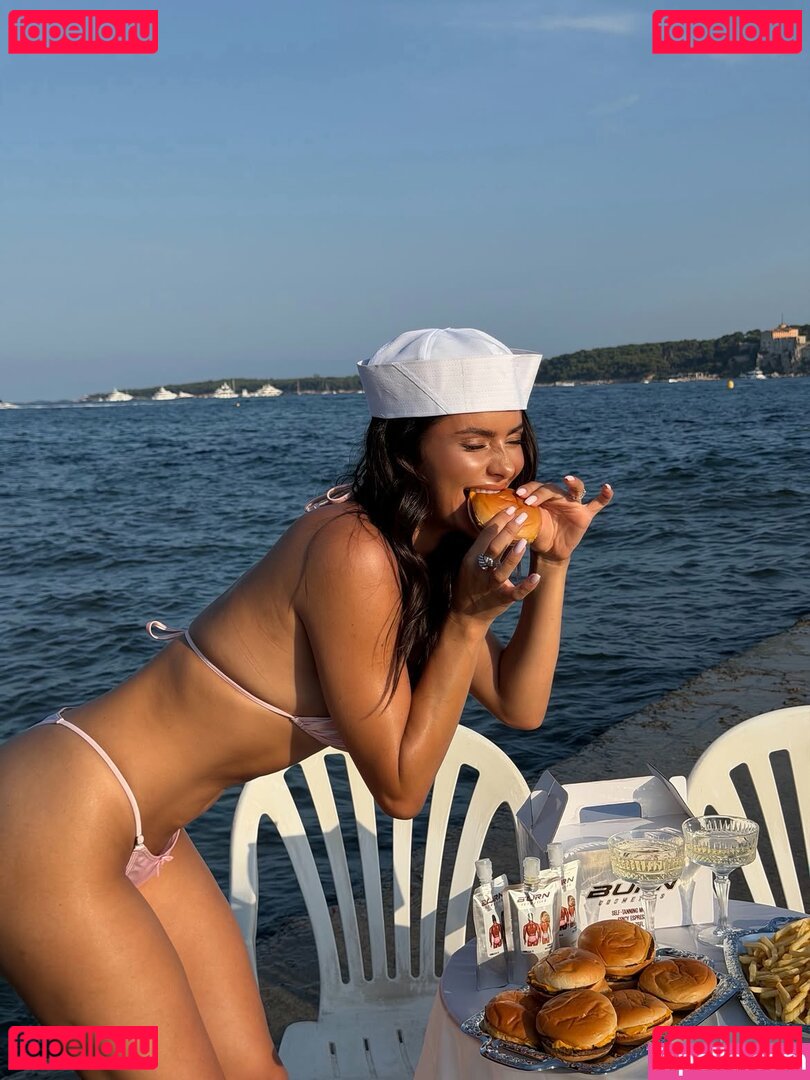 Laura Marra Nude Onlyfans Photo 4