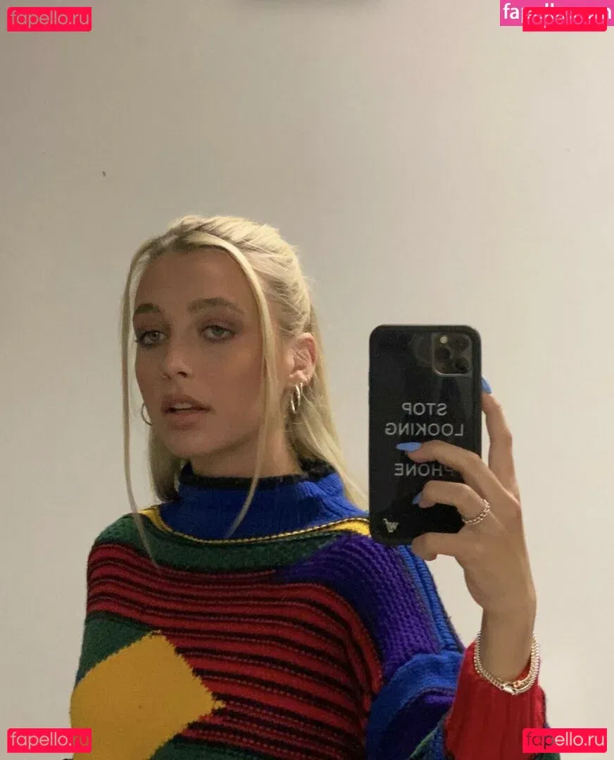 Emma Chamberlain Onlyfans Photo Gallery 
