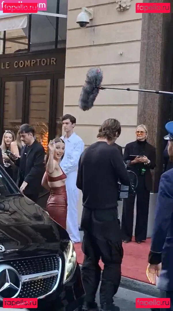 Emma Chamberlain Onlyfans Photo Gallery 