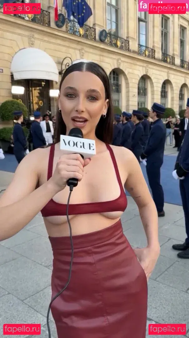 Emma Chamberlain Onlyfans Photo Gallery 