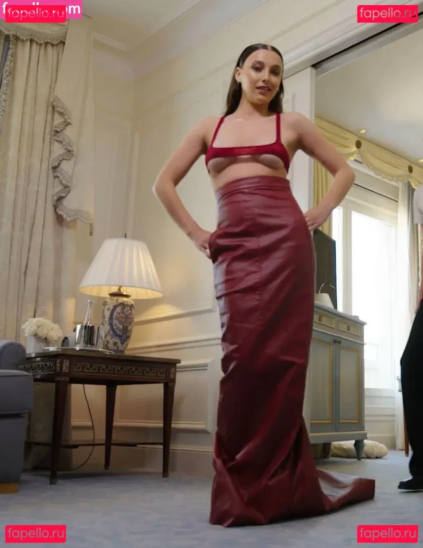 Emma Chamberlain Onlyfans Photo Gallery 