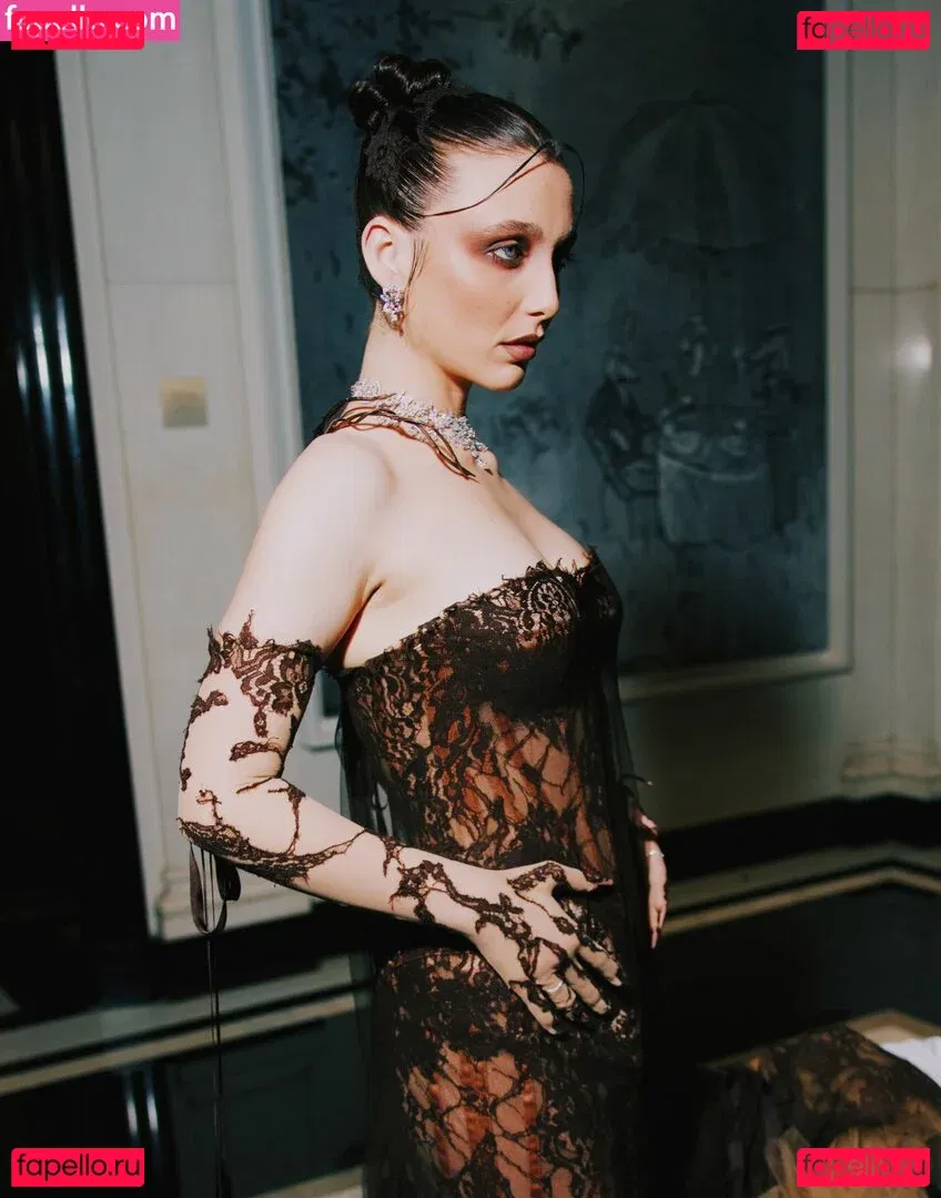 Emma Chamberlain Onlyfans Photo Gallery 