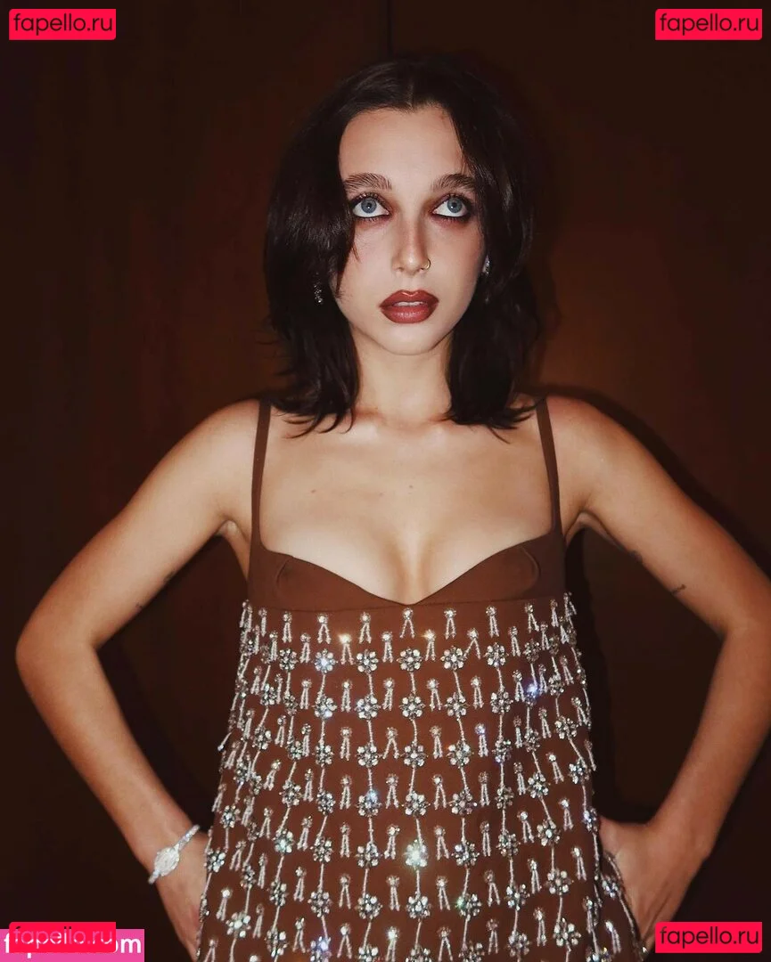 Emma Chamberlain Onlyfans Photo Gallery 