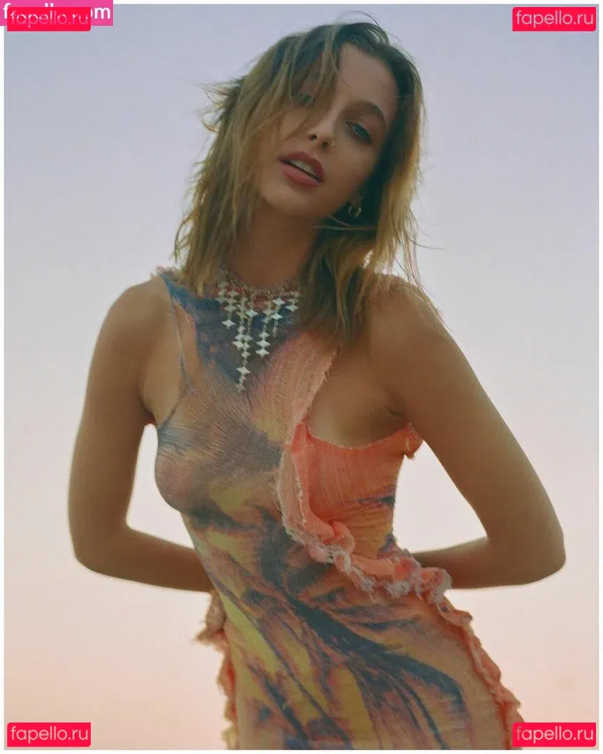 Emma Chamberlain Onlyfans Photo Gallery 