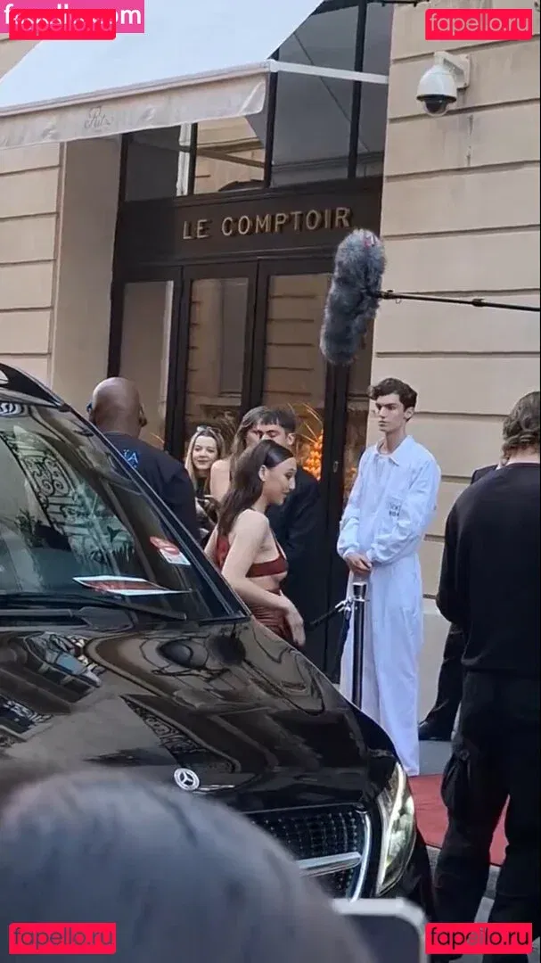 Emma Chamberlain Onlyfans Photo Gallery 