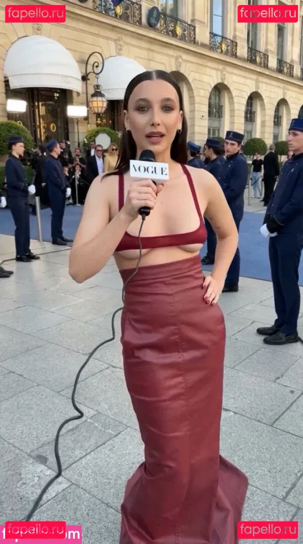 Emma Chamberlain Onlyfans Photo Gallery 