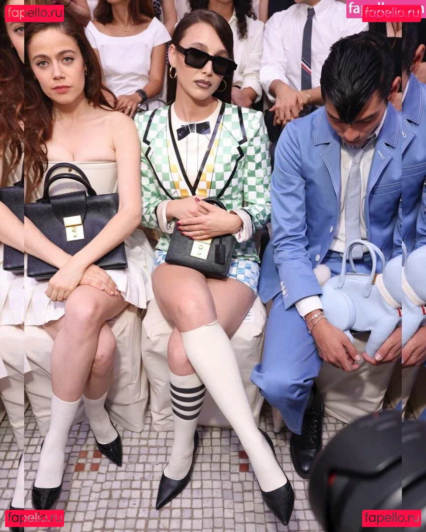 Emma Chamberlain Onlyfans Photo Gallery 