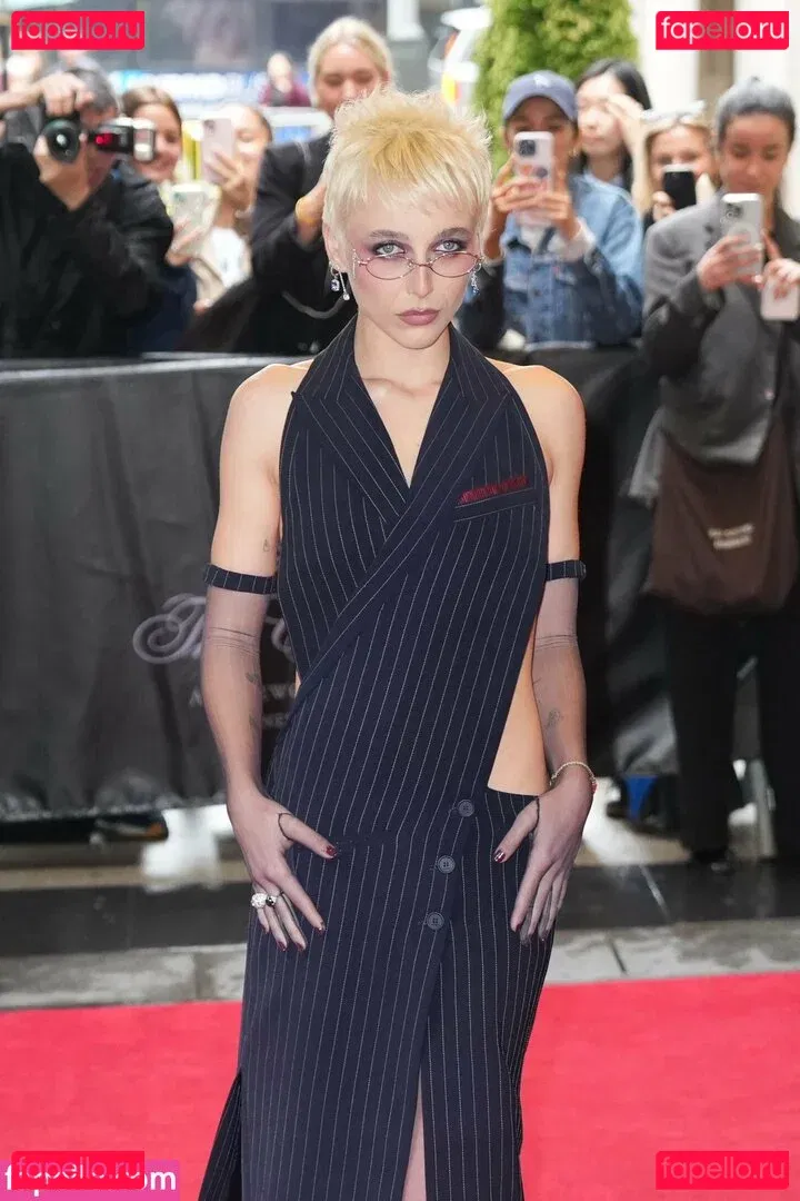 Emma Chamberlain Onlyfans Photo Gallery 