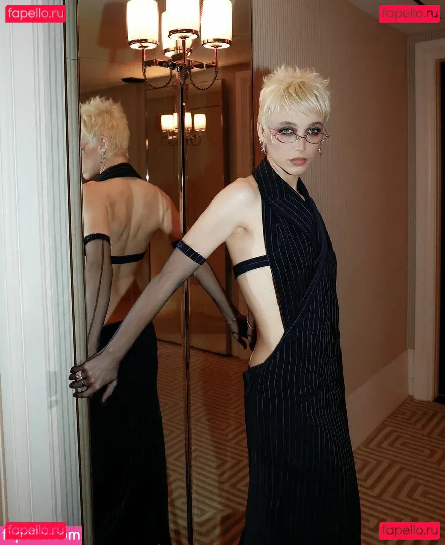 Emma Chamberlain Onlyfans Photo Gallery 