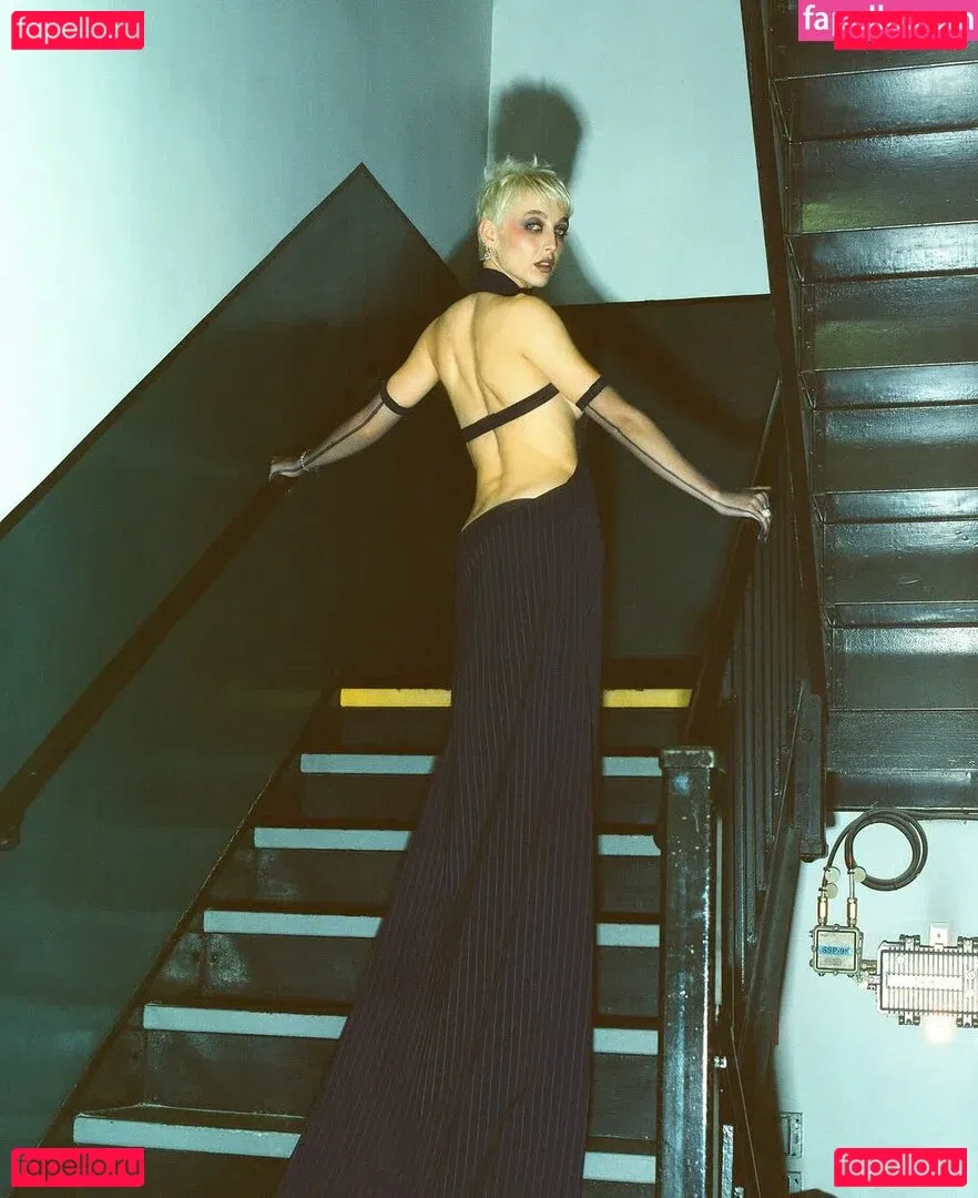 Emma Chamberlain Onlyfans Photo Gallery 