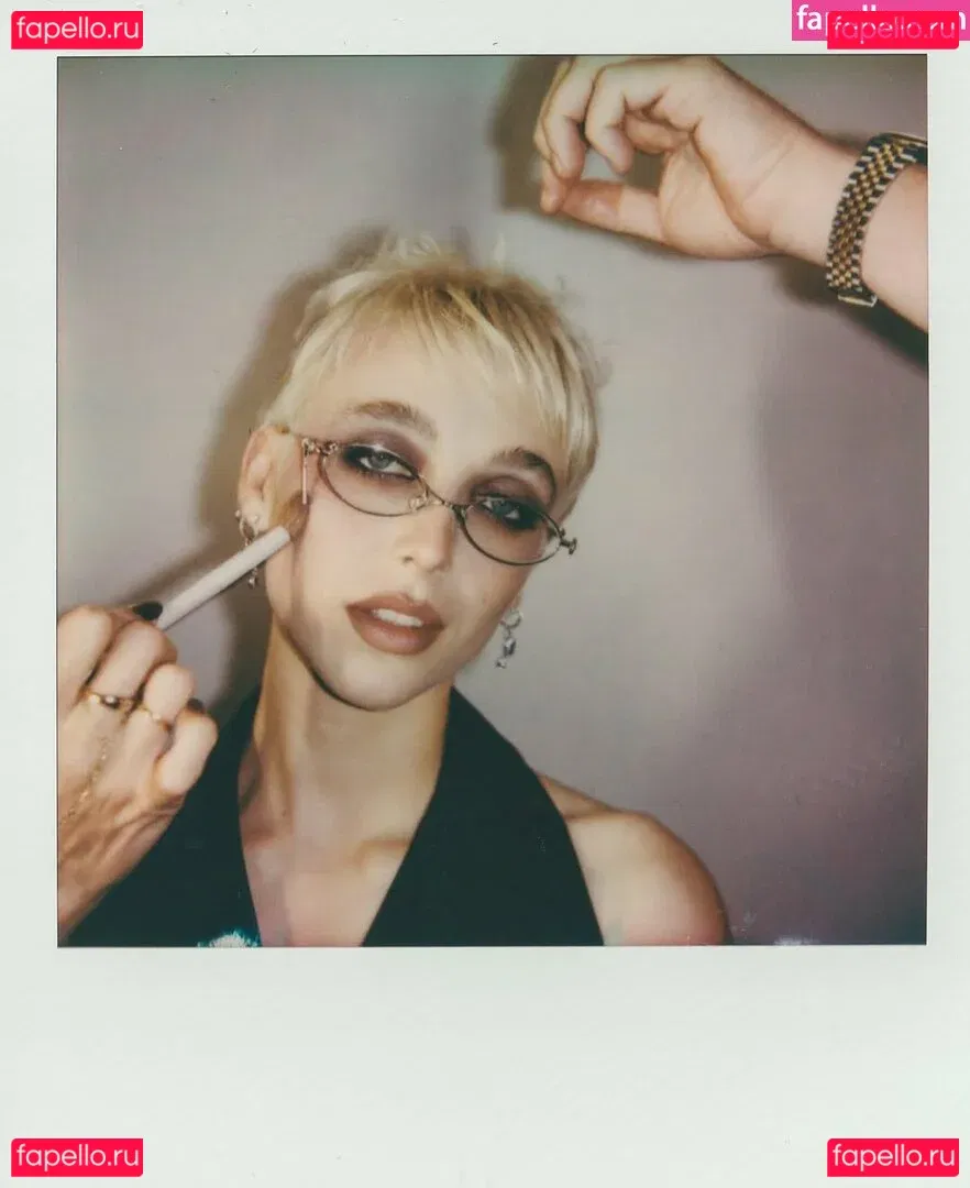 Emma Chamberlain Onlyfans Photo Gallery 