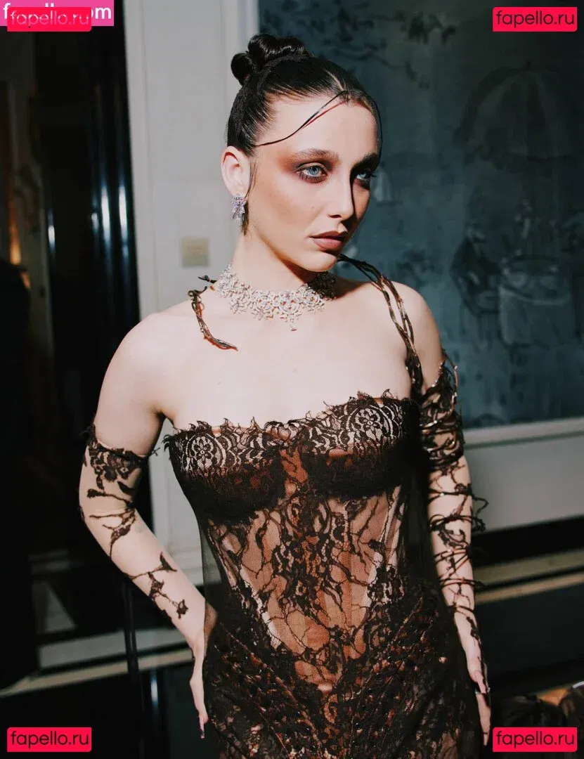 Emma Chamberlain Onlyfans Photo Gallery 