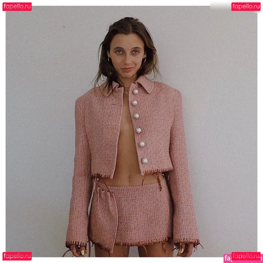 Emma Chamberlain Onlyfans Photo Gallery 