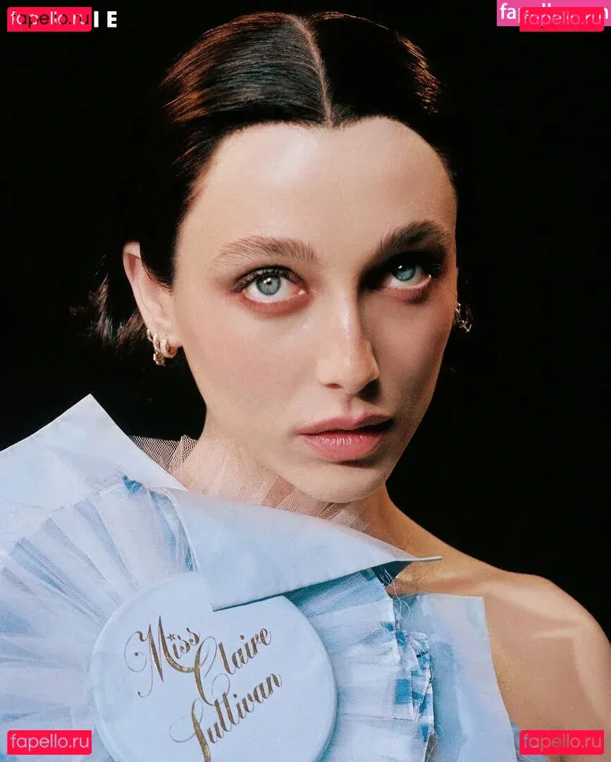 Emma Chamberlain Onlyfans Photo Gallery 