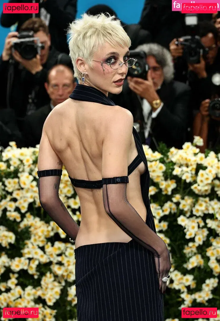 Emma Chamberlain Onlyfans Photo Gallery 