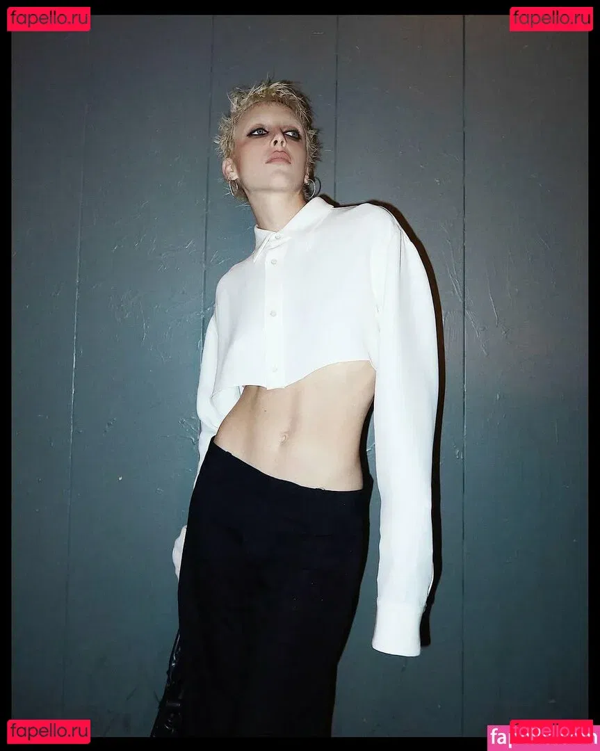 Emma Chamberlain Onlyfans Photo Gallery 