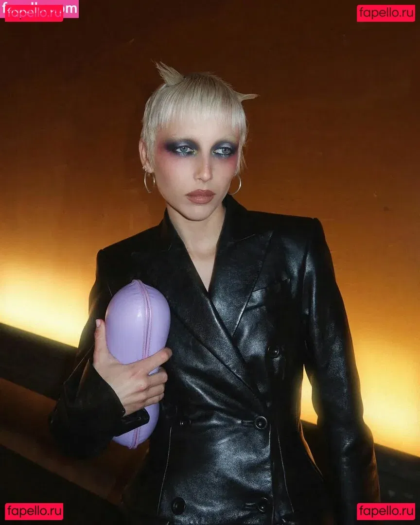 Emma Chamberlain Onlyfans Photo Gallery 