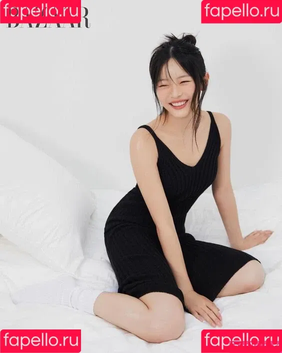 Hanni Pham Onlyfans Photo Gallery 