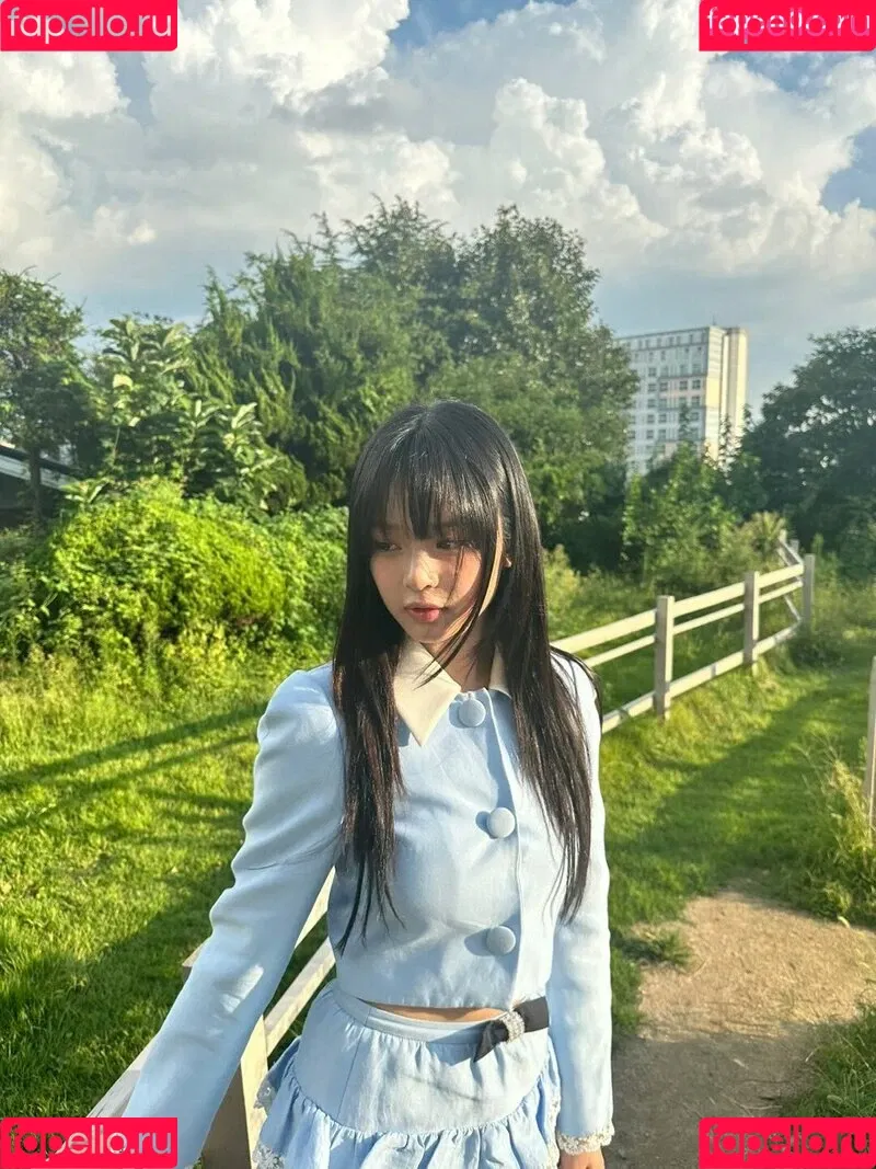 Hanni Pham Onlyfans Photo Gallery 