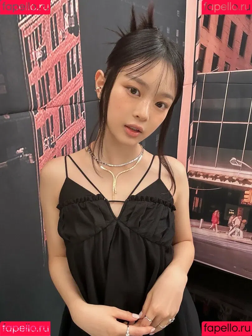 Hanni Pham Onlyfans Photo Gallery 