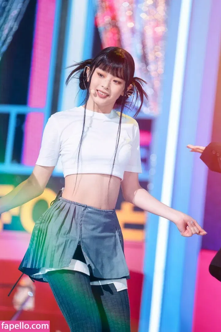 Hanni Pham Onlyfans Photo Gallery 