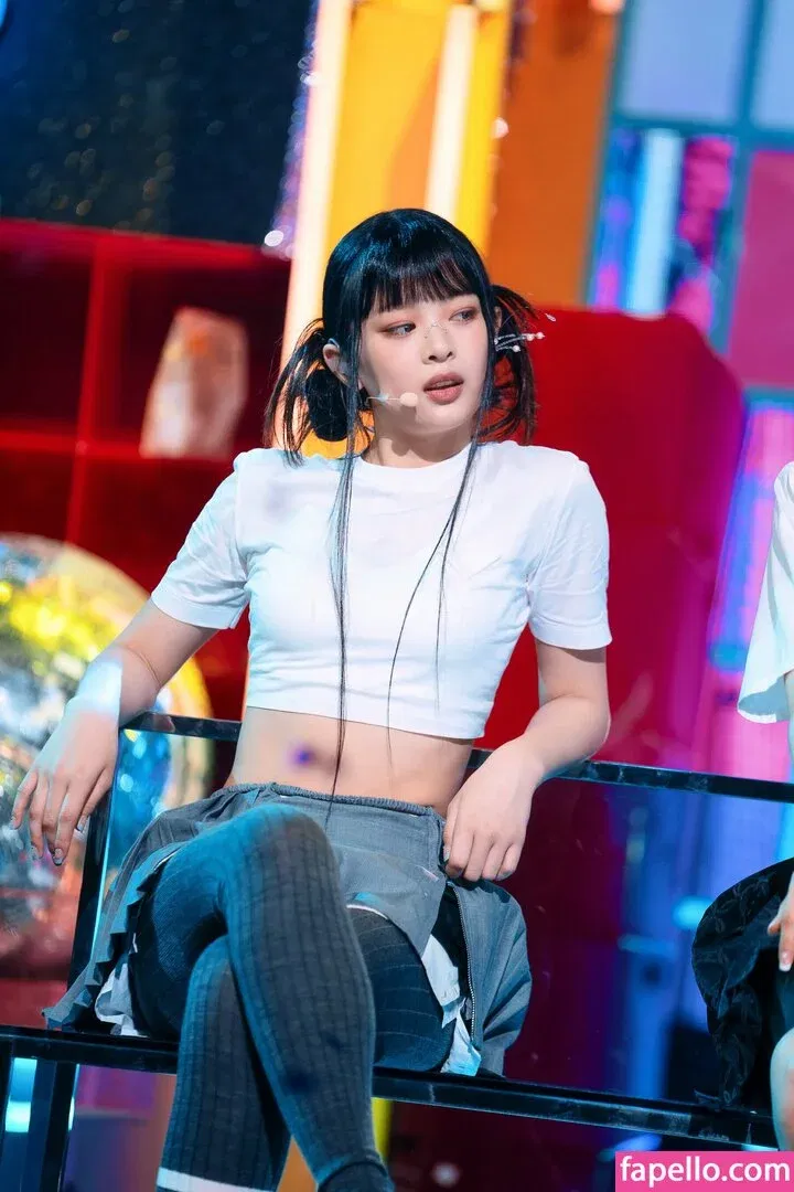 Hanni Pham Onlyfans Photo Gallery 