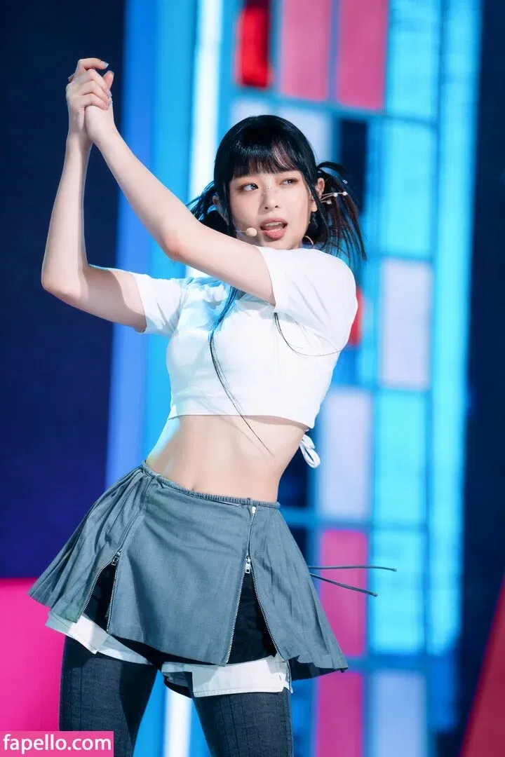 Hanni Pham Onlyfans Photo Gallery 