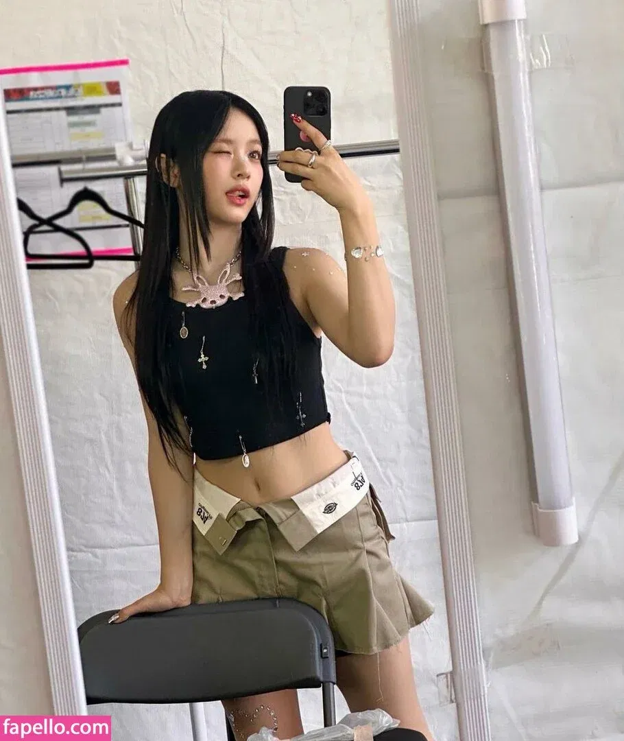 Hanni Pham Onlyfans Photo Gallery 