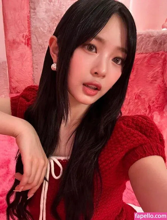 Hanni Pham Onlyfans Photo Gallery 