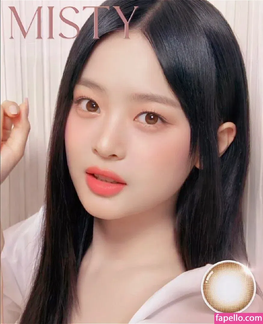 Hanni Pham Onlyfans Photo Gallery 