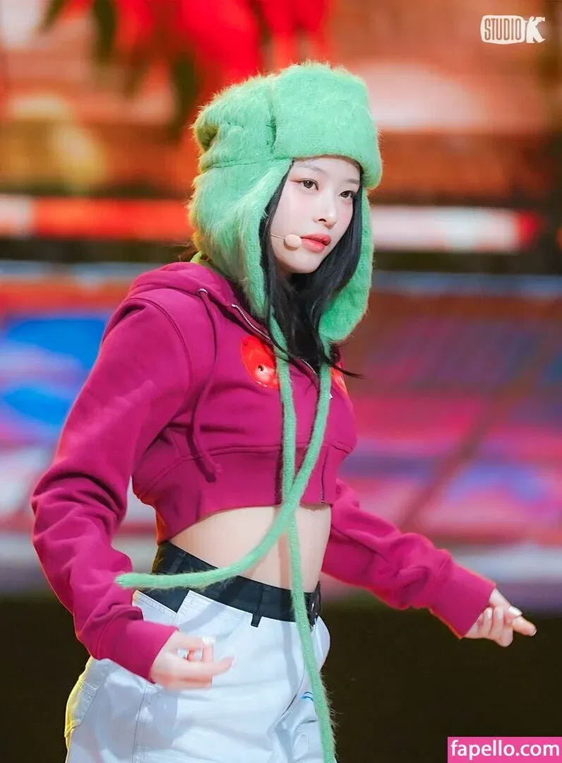 Hanni Pham Onlyfans Photo Gallery 