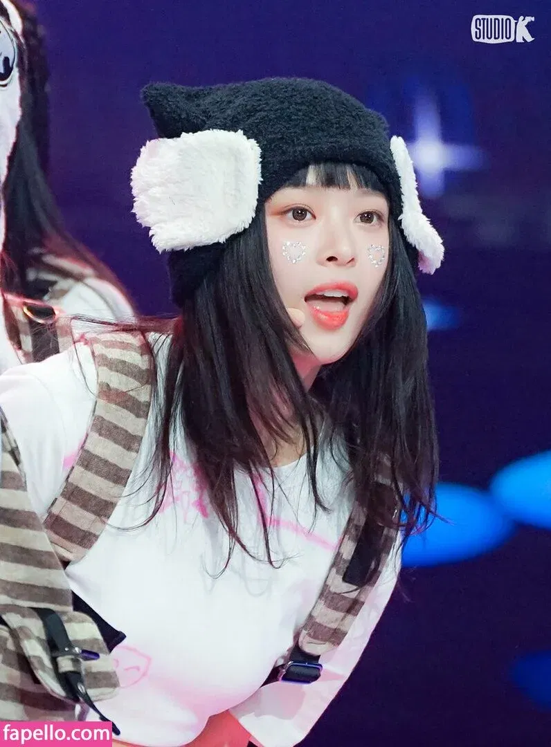 Hanni Pham Onlyfans Photo Gallery 