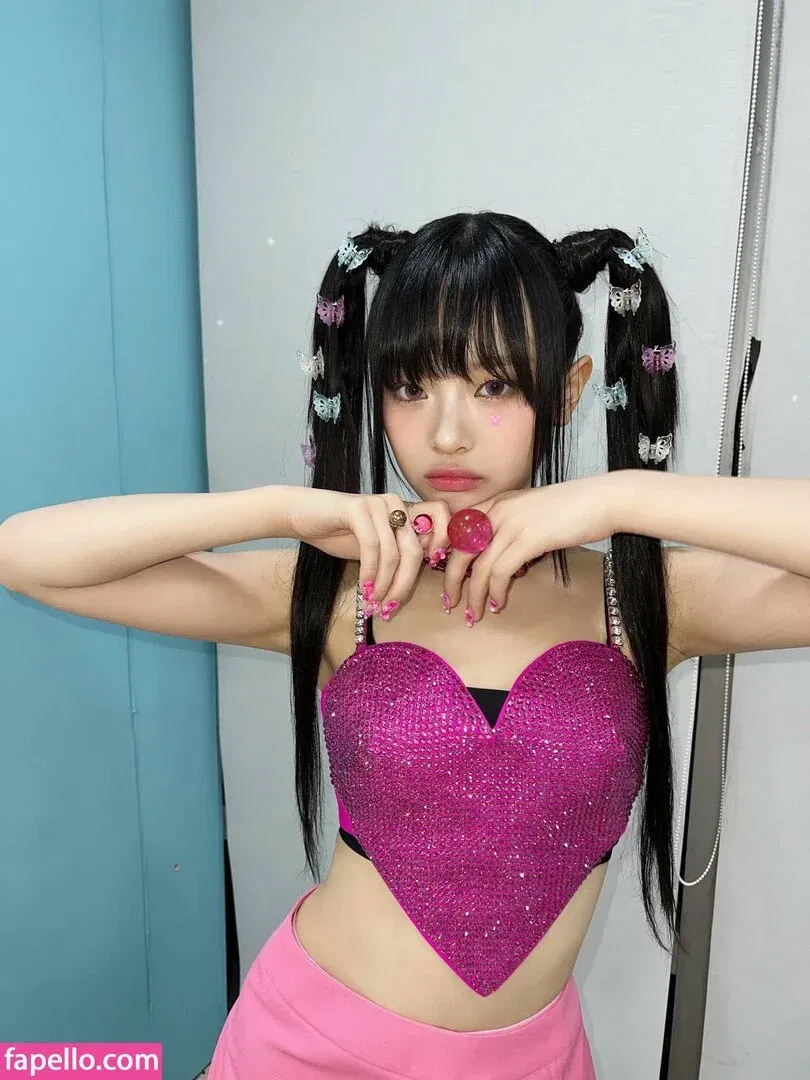 Hanni Pham Onlyfans Photo Gallery 