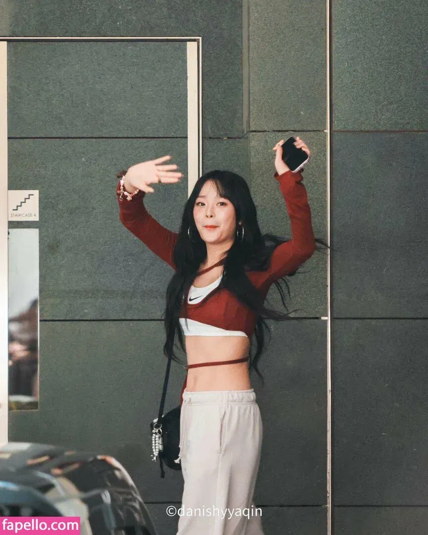 Hanni Pham Onlyfans Photo Gallery 