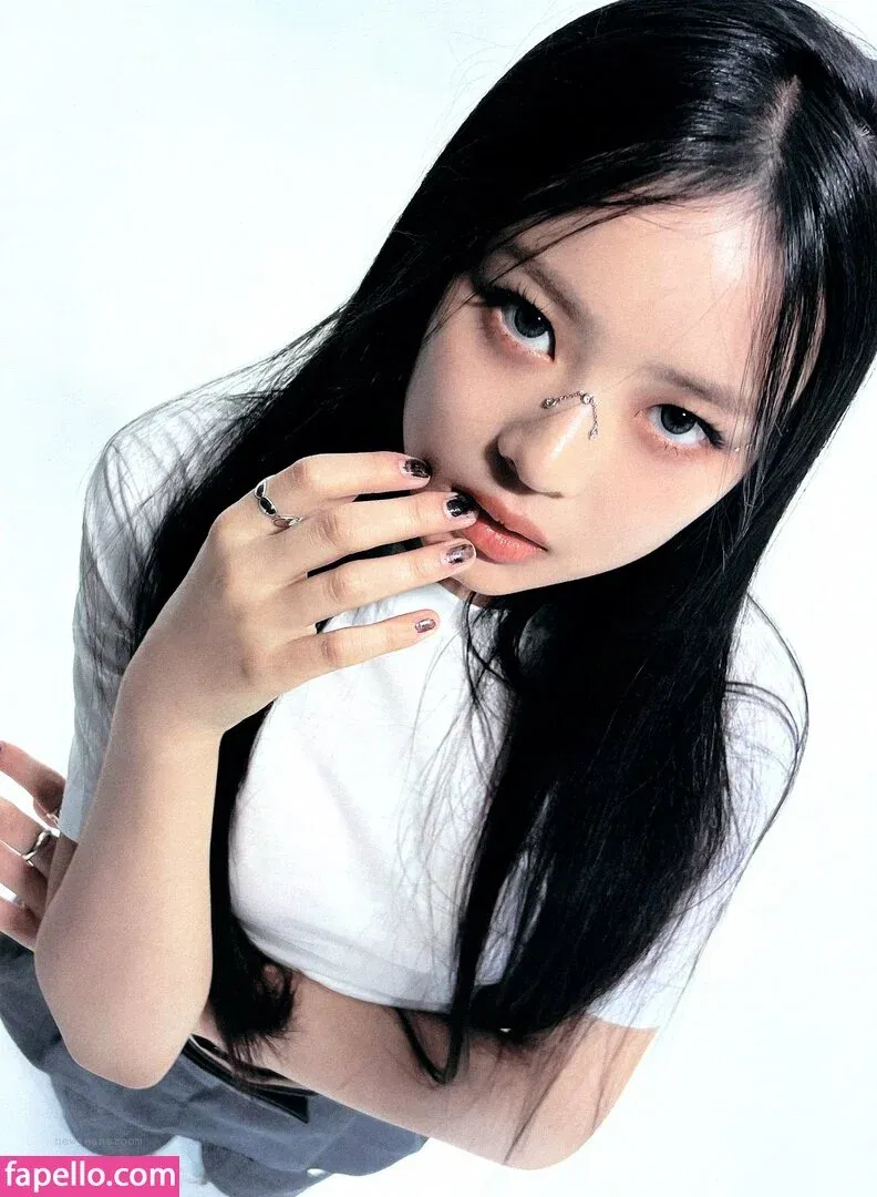 Hanni Pham Onlyfans Photo Gallery 