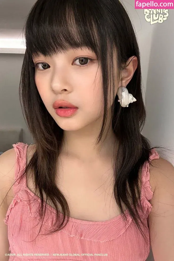 Hanni Pham Onlyfans Photo Gallery 