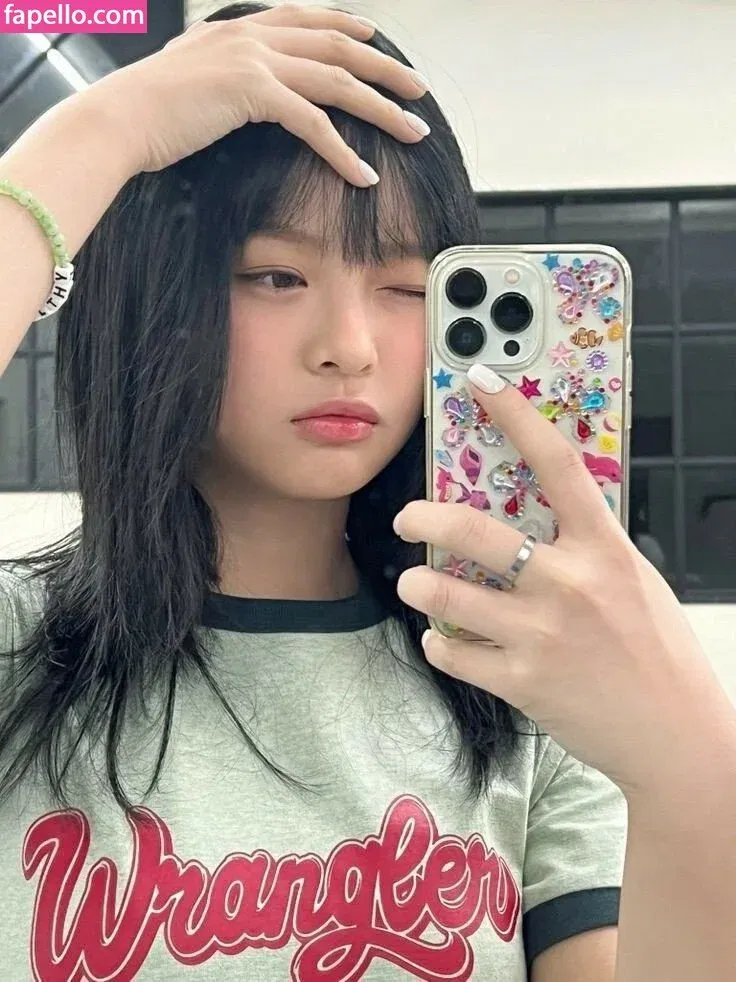 Hanni Pham Onlyfans Photo Gallery 