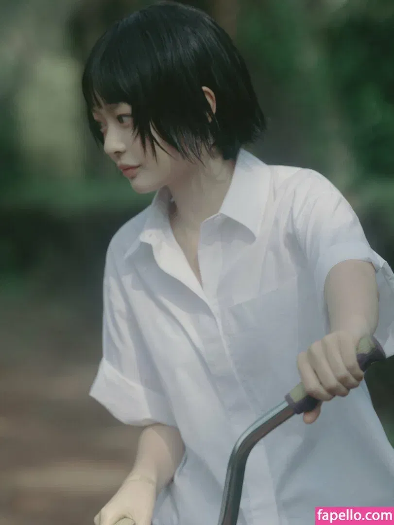 Hanni Pham Onlyfans Photo Gallery 