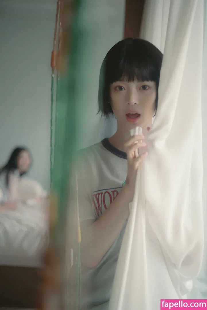 Hanni Pham Onlyfans Photo Gallery 