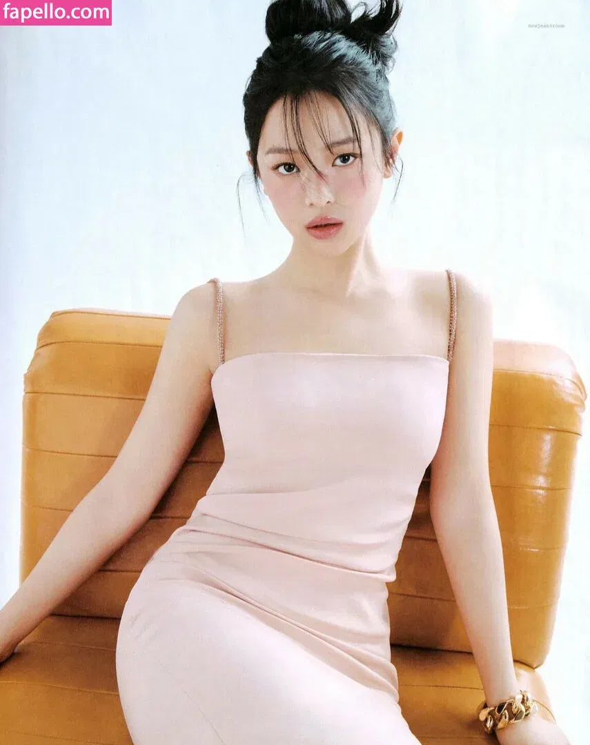 Hanni Pham Onlyfans Photo Gallery 