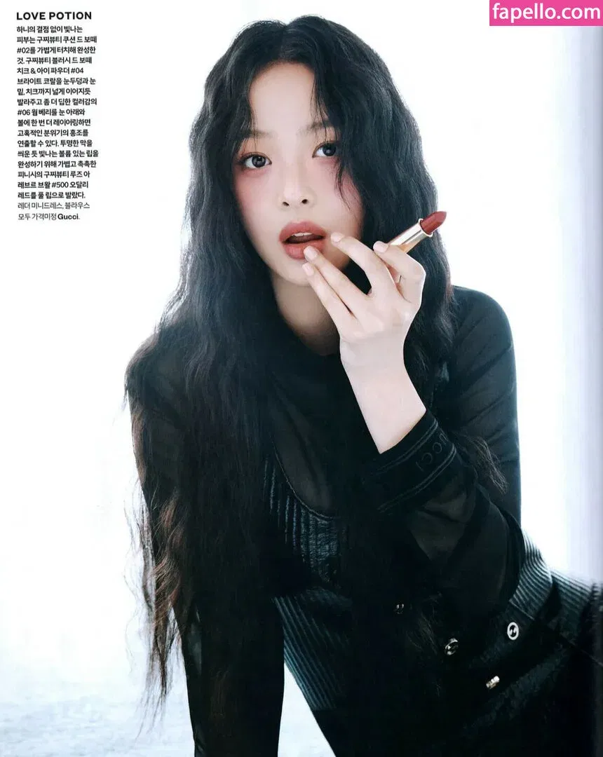 Hanni Pham Onlyfans Photo Gallery 