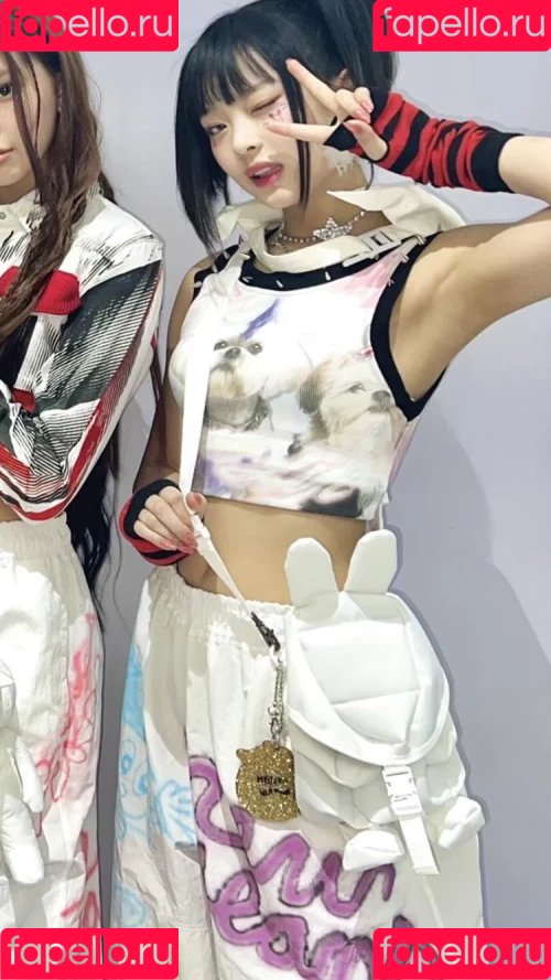 Hanni Pham Onlyfans Photo Gallery 